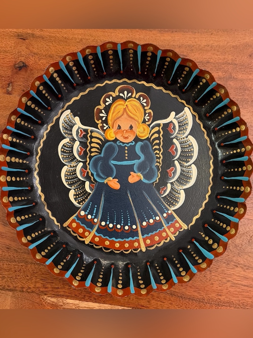 Vintage 1982 Hand Painted Tole Folk Art Angel Tin Tart Pan 8.5" Signed Christmas